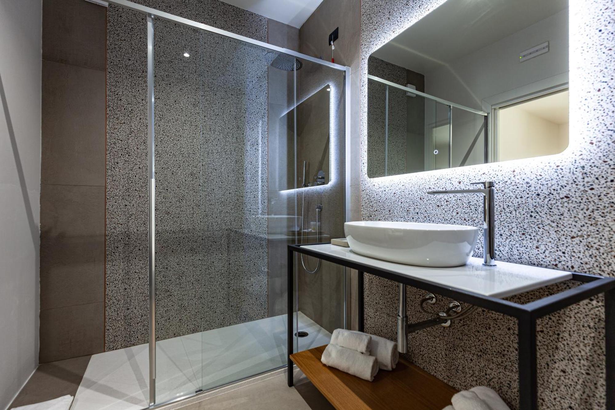 אולביה Rh Lifestyle Rooms & Suites מראה חיצוני תמונה