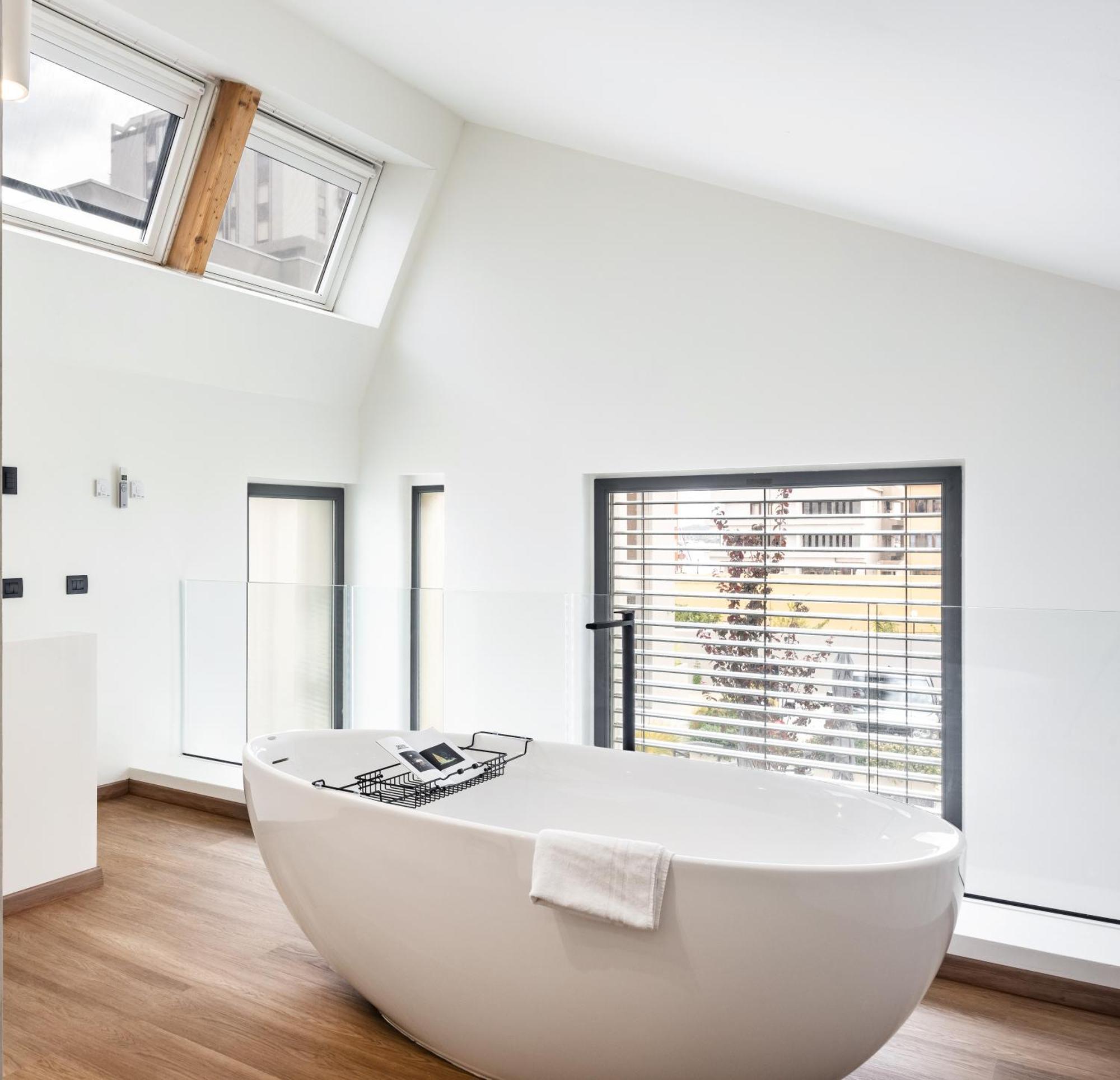 אולביה Rh Lifestyle Rooms & Suites מראה חיצוני תמונה